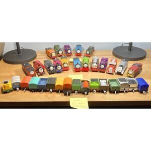 Lot Of 120 Trackmaster Thomas The Train / Track Pieces/pull Cars Accessories